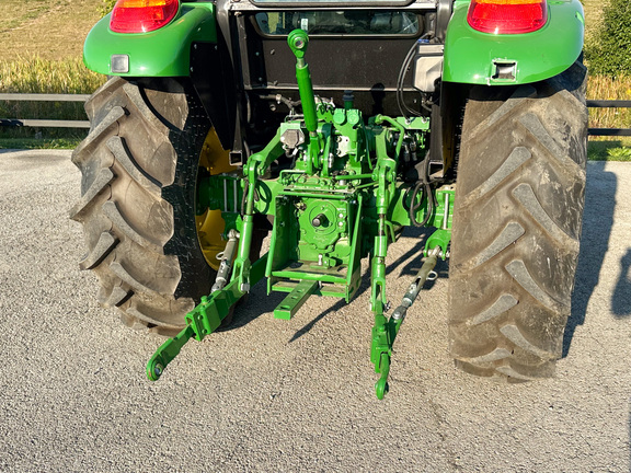 2024 John-Deere 5075E