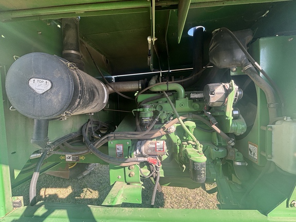 Used 2008 John Deere 4895 Windrowers at Horizon Ag & Turf in Vermilion, AB - Photo6