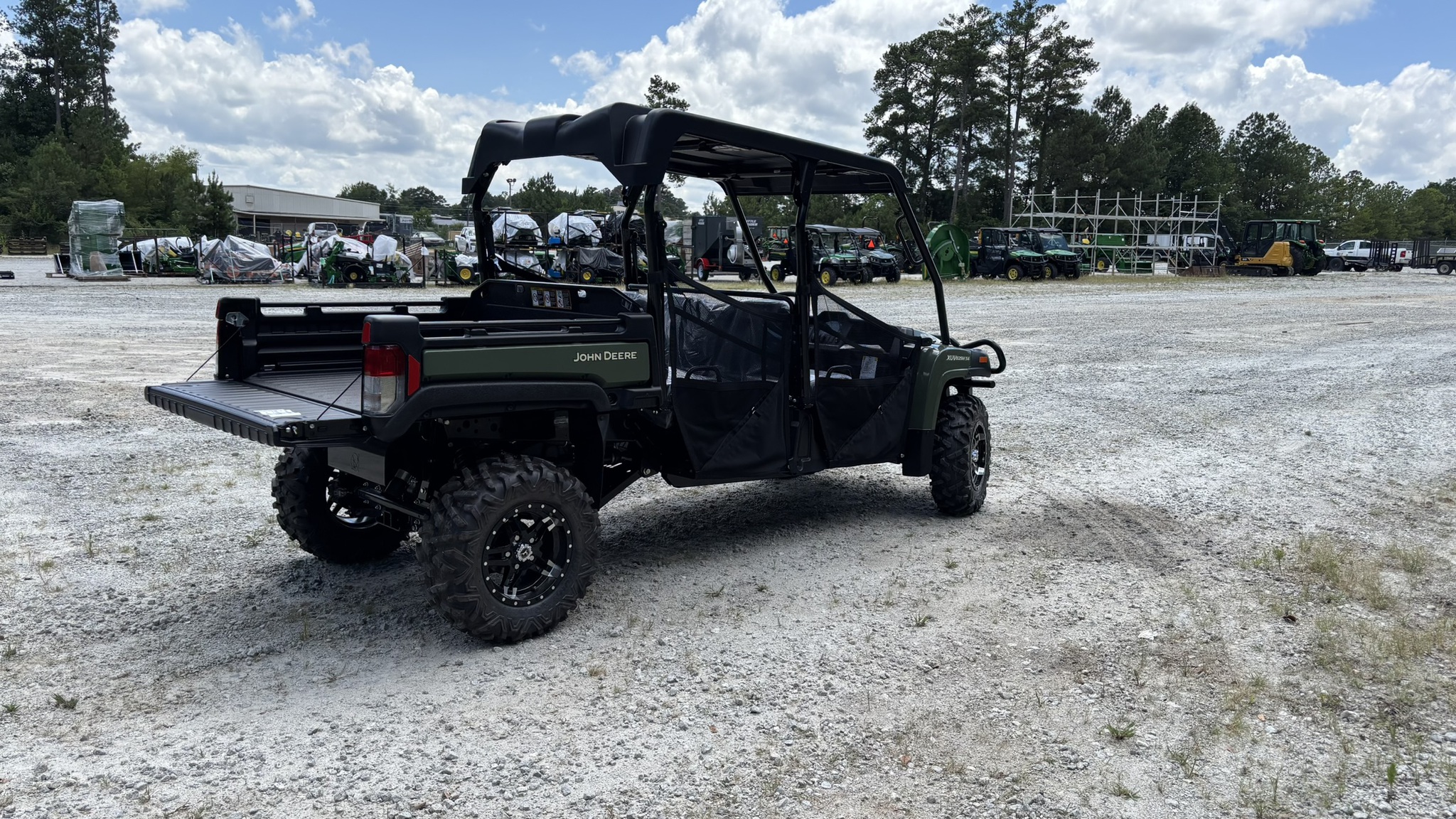 2025 John Deere 845ma Image 4