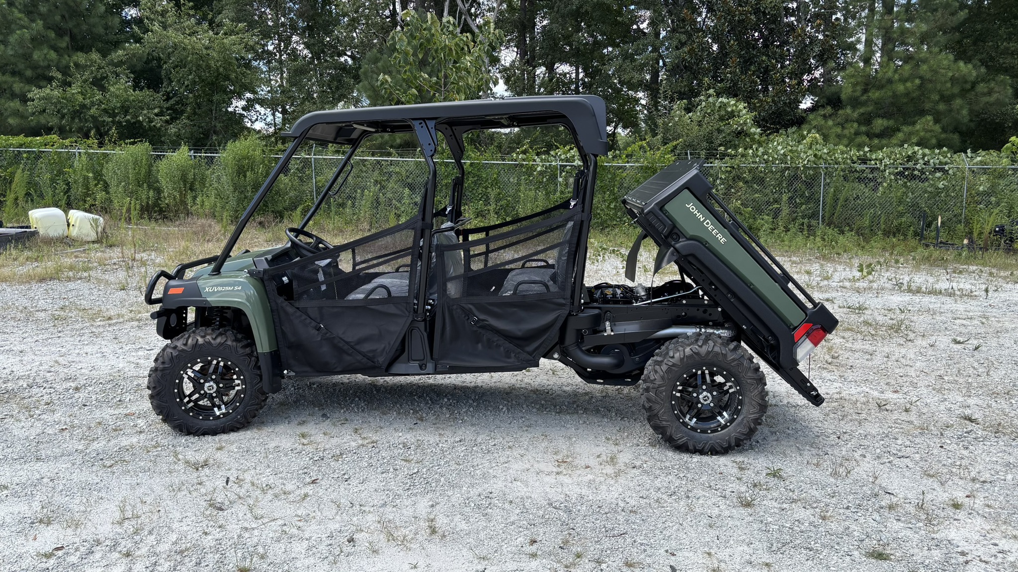 2025 John Deere 845ma Image 10