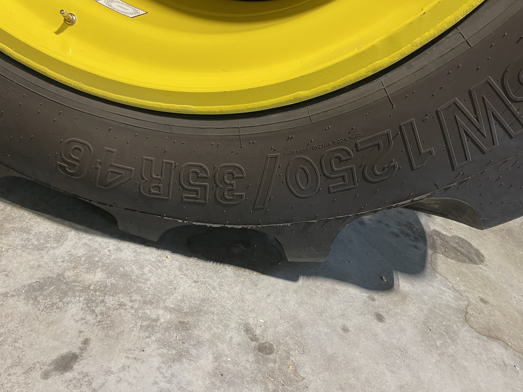 2024 John Deere X9 1100 Image 13