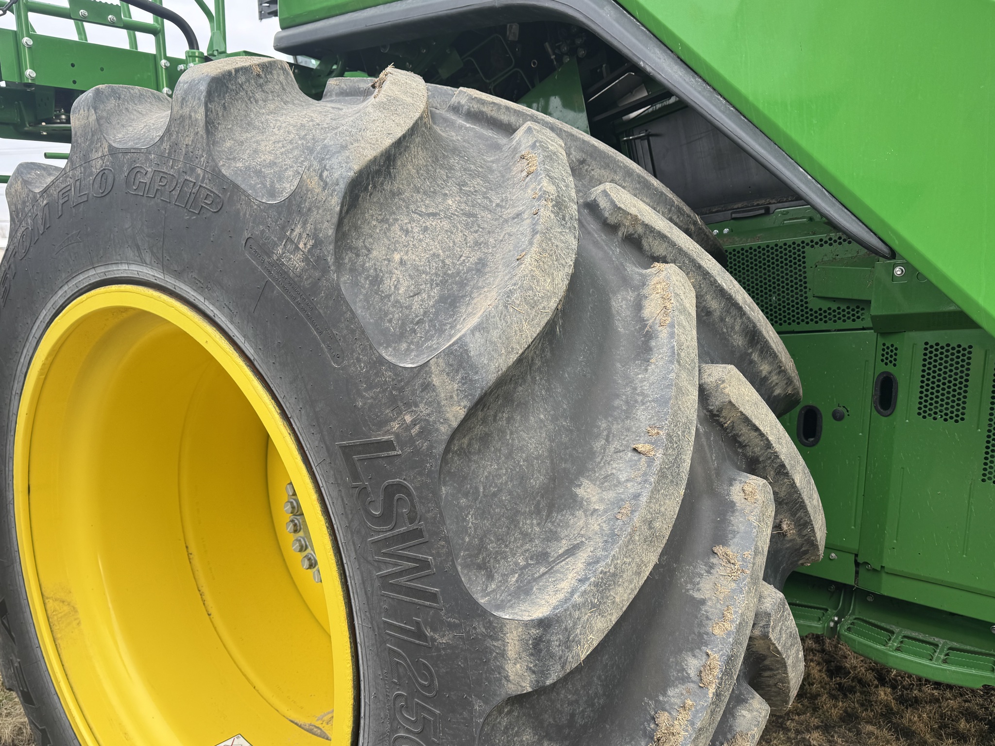 2024 John Deere X9 1100 Image 8