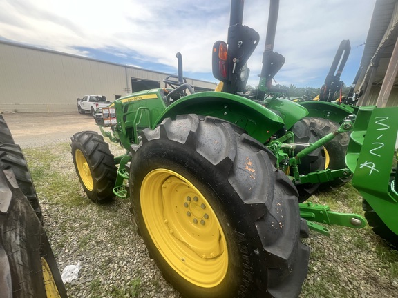 2024 John Deere 5075E Photo 3