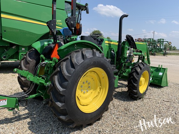 Photo of 2024 John Deere 5067E