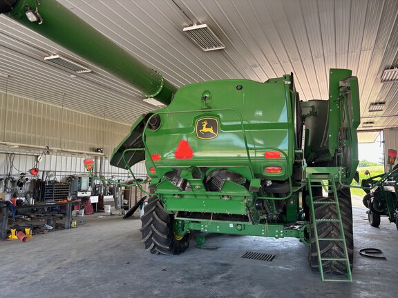 Photo of 2024 John Deere S780