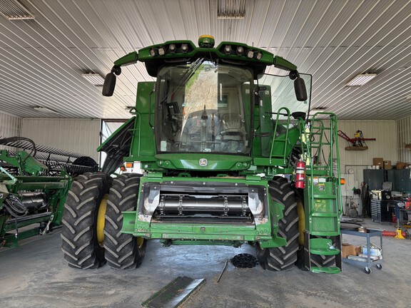 Photo of 2024 John Deere S780