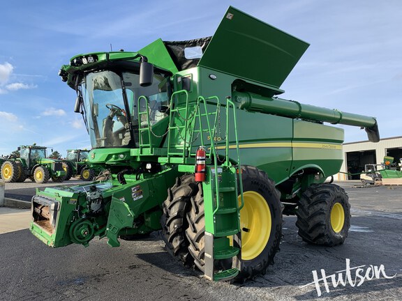 Photo of 2024 John Deere S780