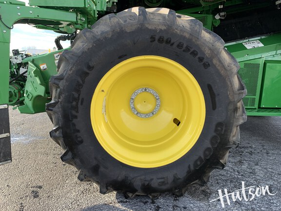 Photo of 2024 John Deere S780