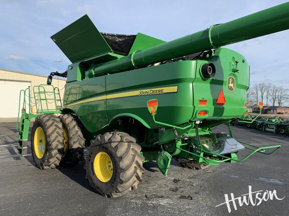 Photo of 2024 John Deere S780