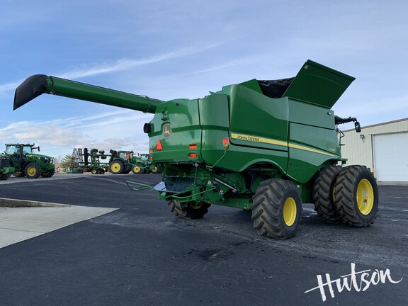 Photo of 2024 John Deere S780
