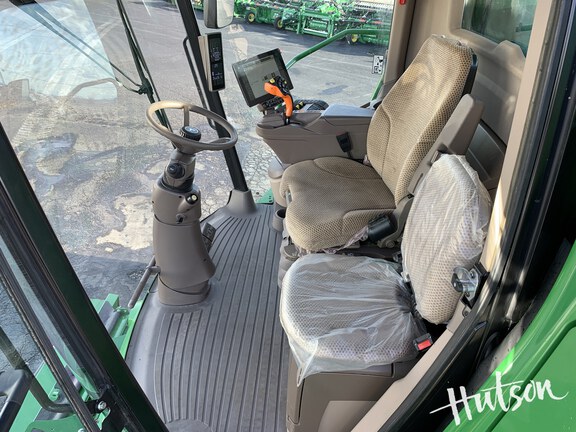 Photo of 2024 John Deere S780