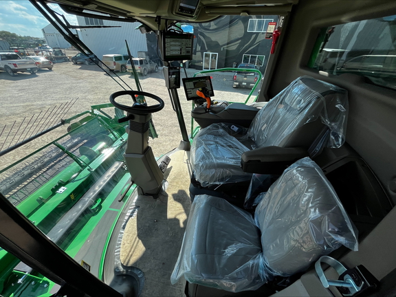 2025 John Deere X9 1100