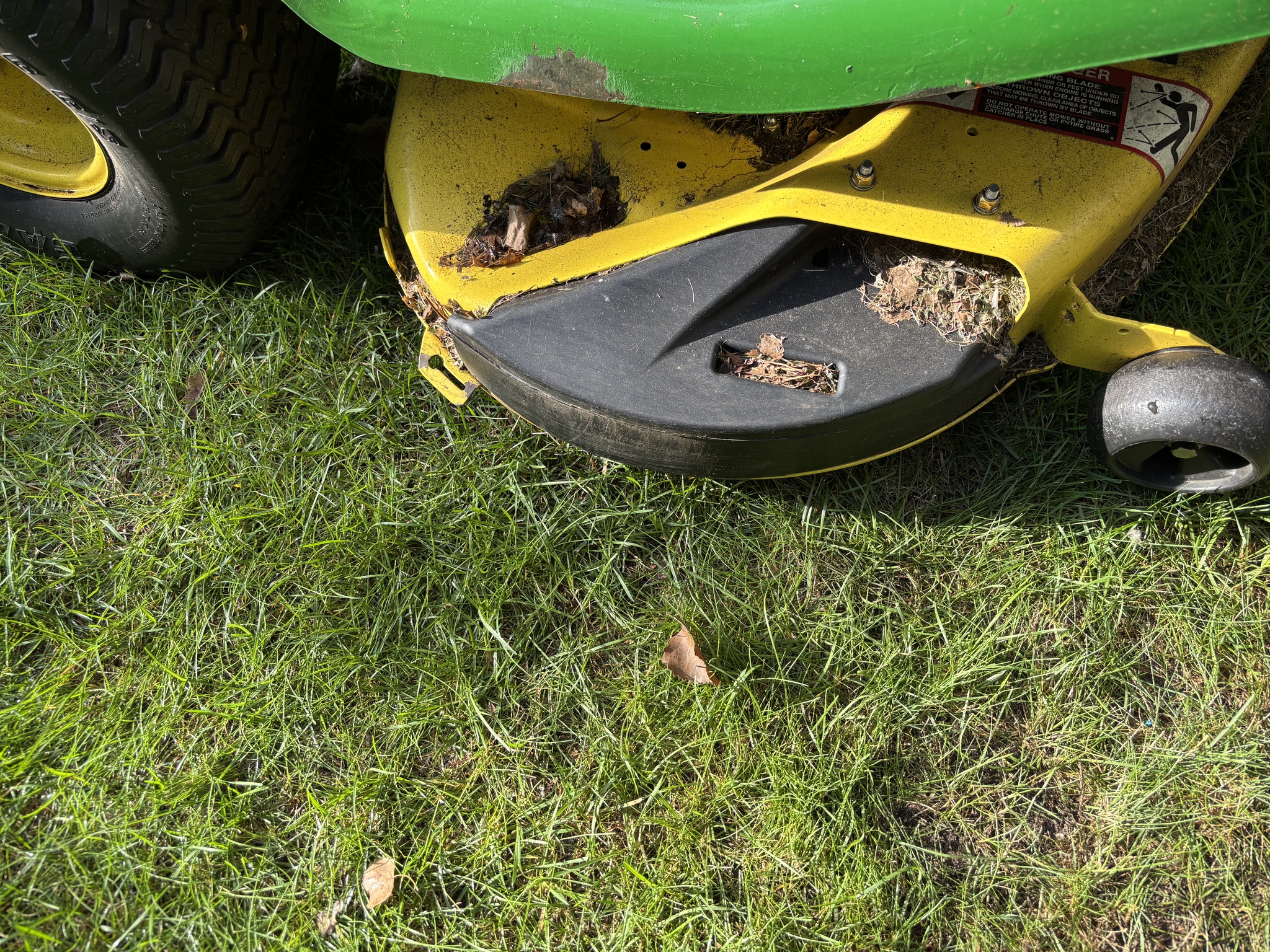 2011 John Deere X300 Image 5