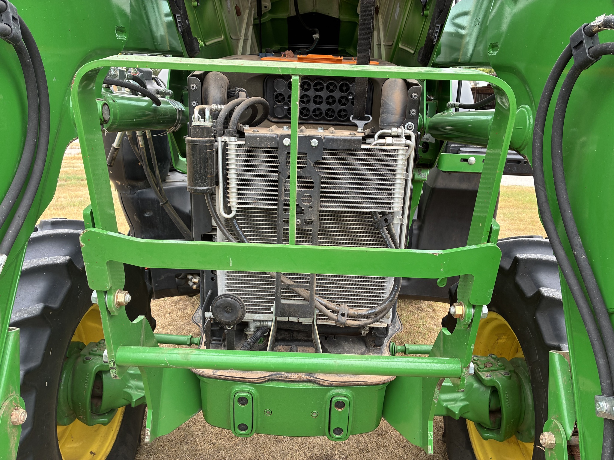 2016 John Deere 6110M Image 31