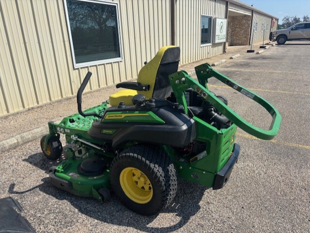 2023 John Deere Z930M Image 3