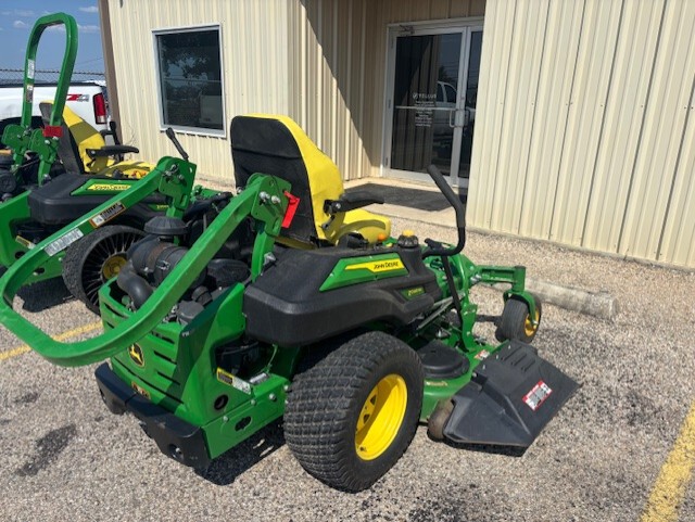2023 John Deere Z930M Image 5