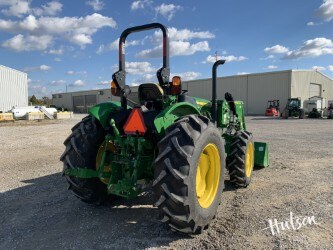 Photo of 2024 John Deere 5067E