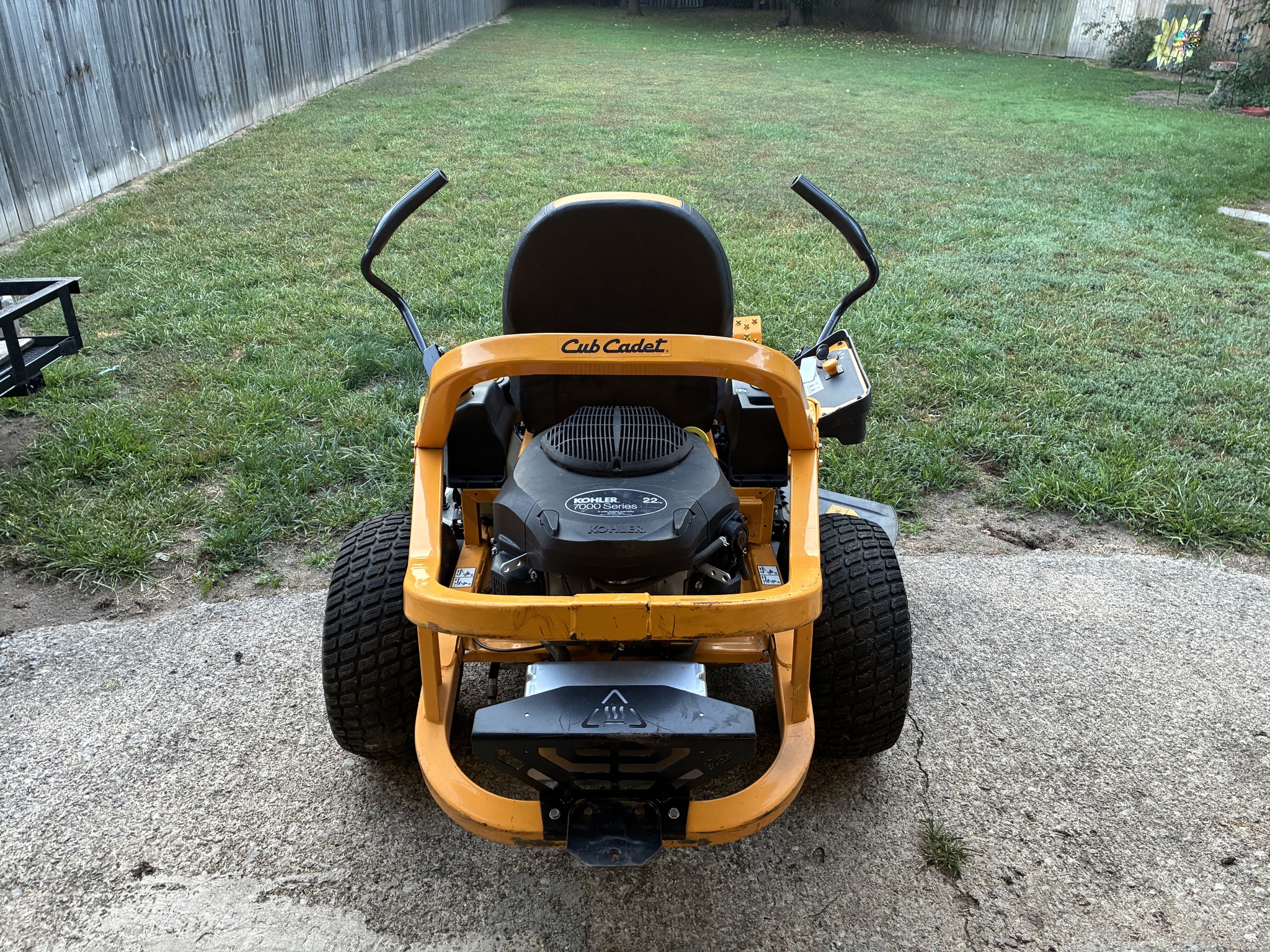 2022 Cub Cadet ZT1 42 Image 4