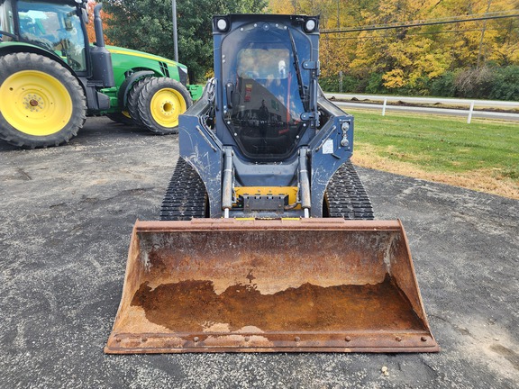 2023 John-Deere 325G