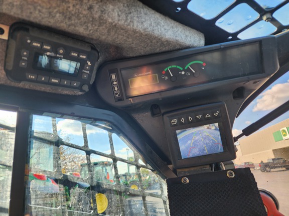 2023 John-Deere 325G