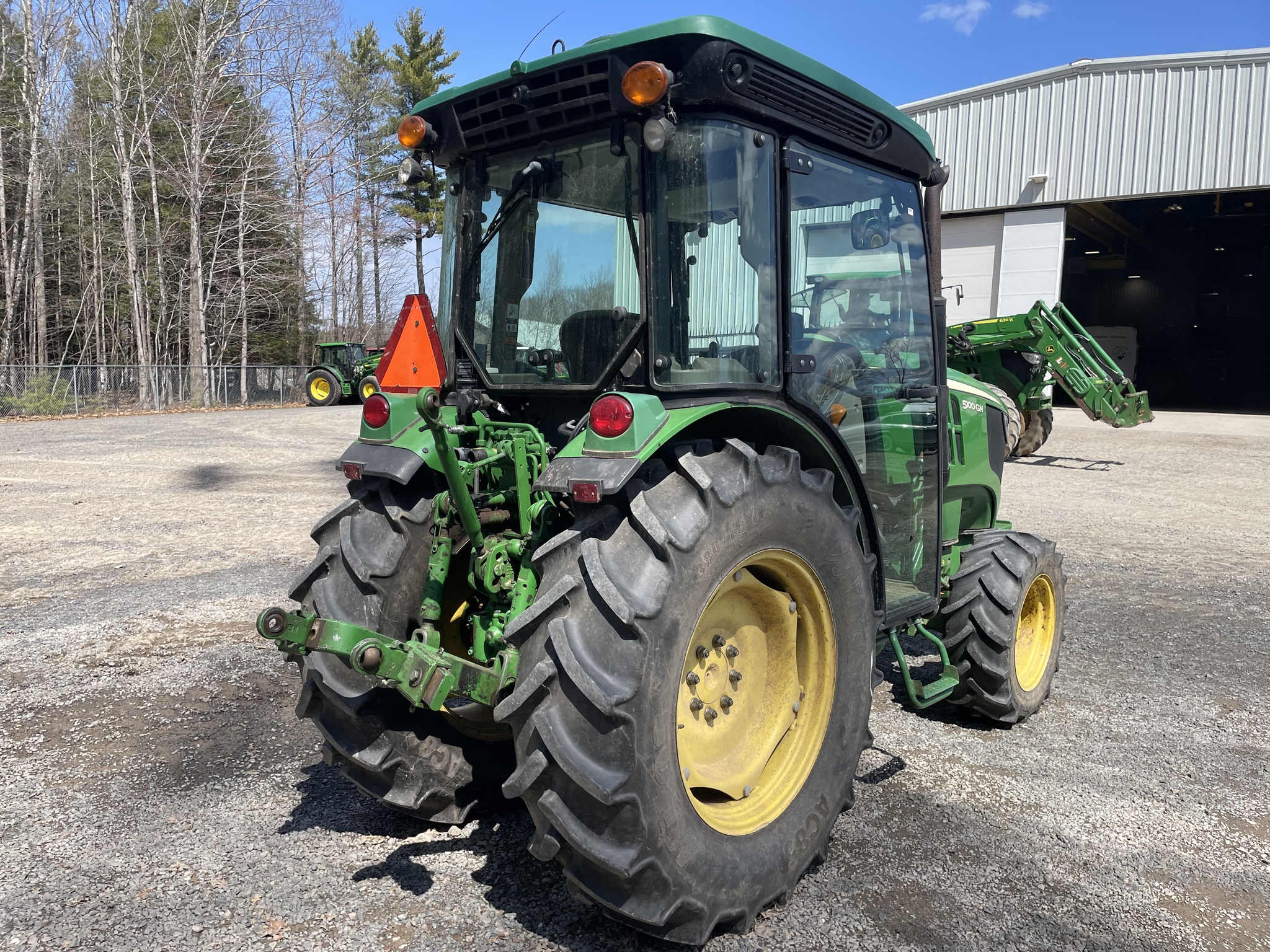 2017 John Deere 5100GN Image 9