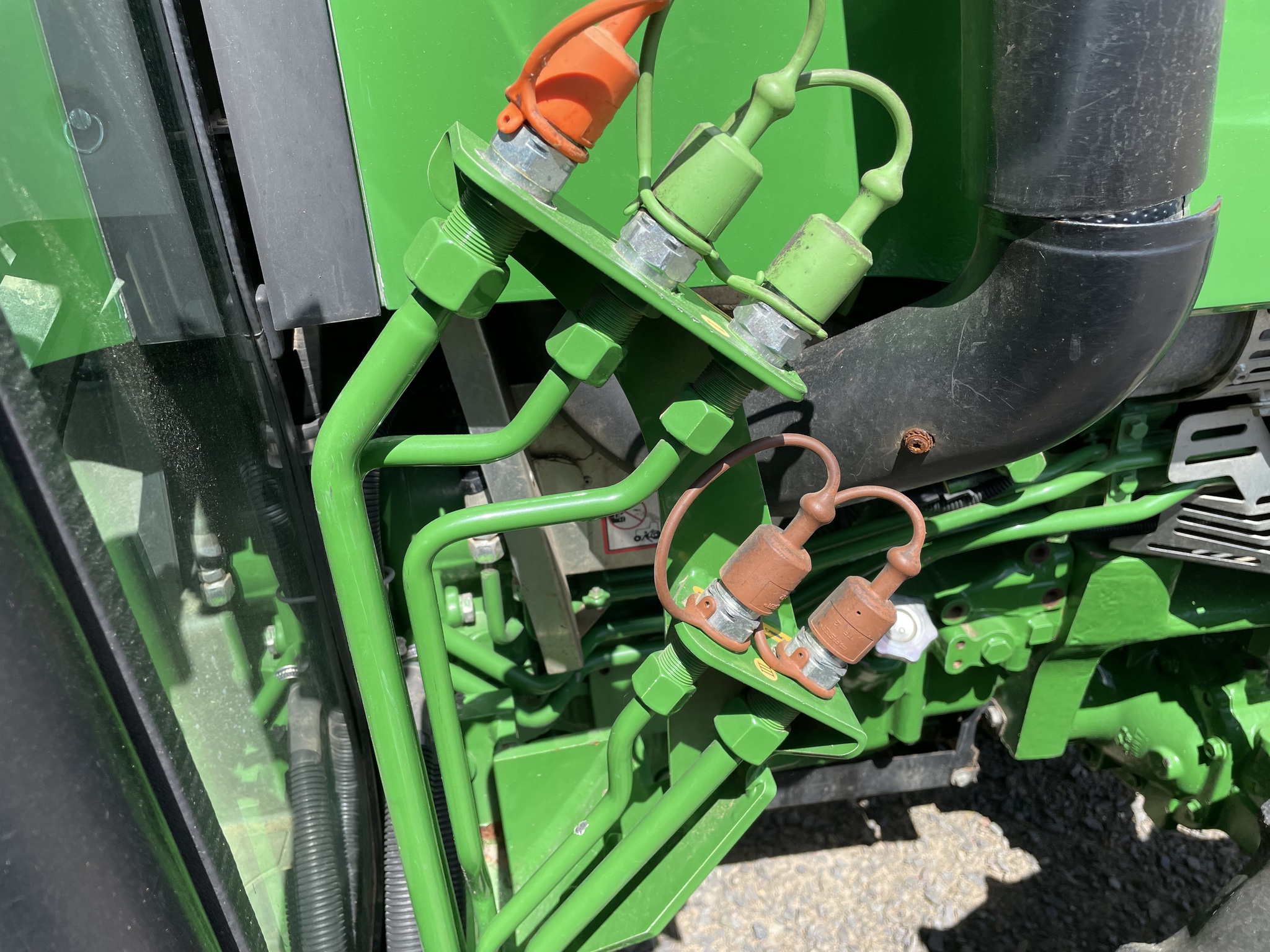 2017 John Deere 5100GN Image 19