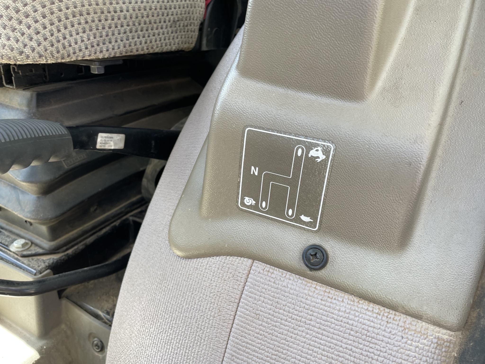 2017 John Deere 5100GN Image 26