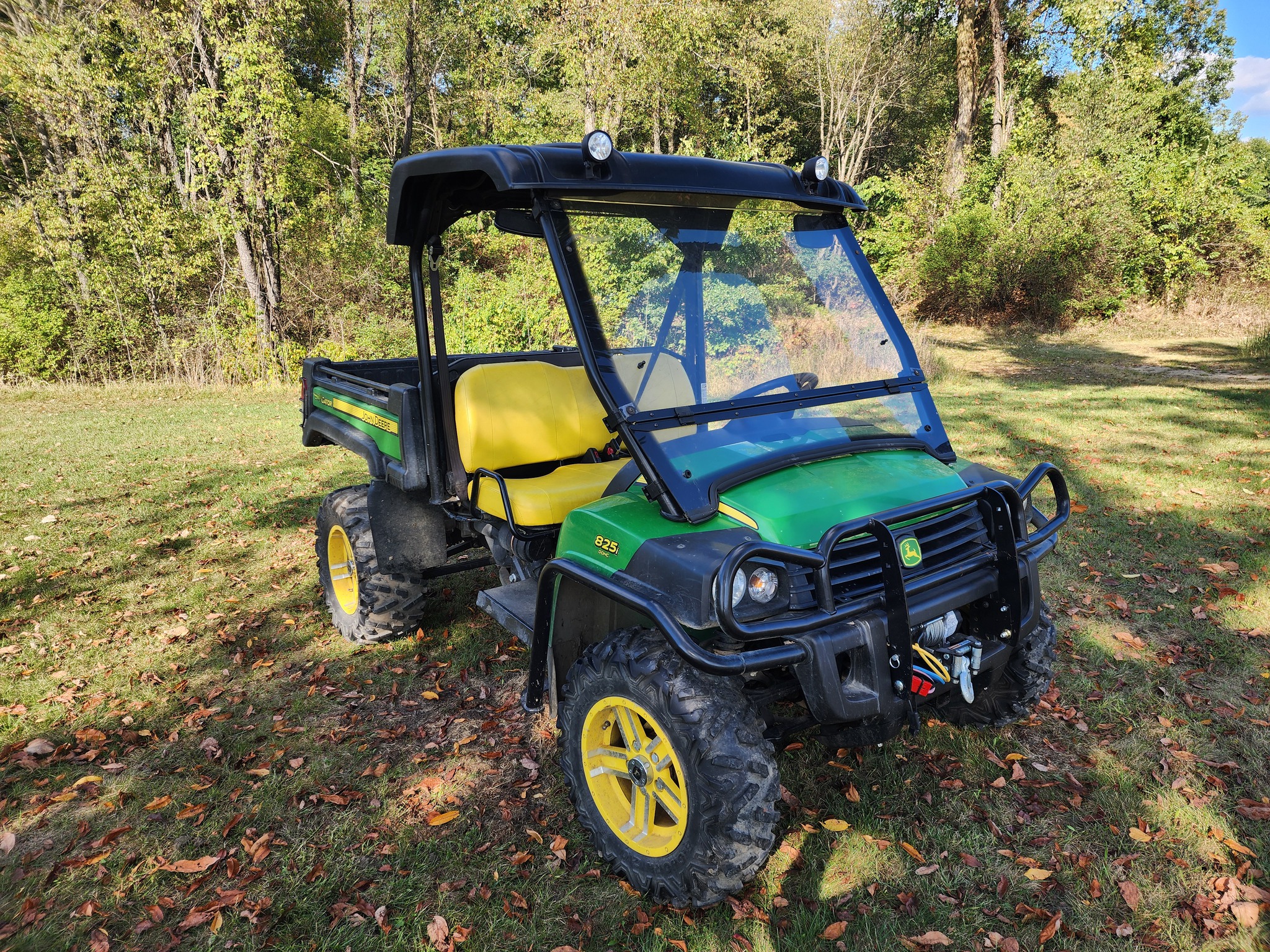 2011 John Deere XUV 825I GREEN Image 3