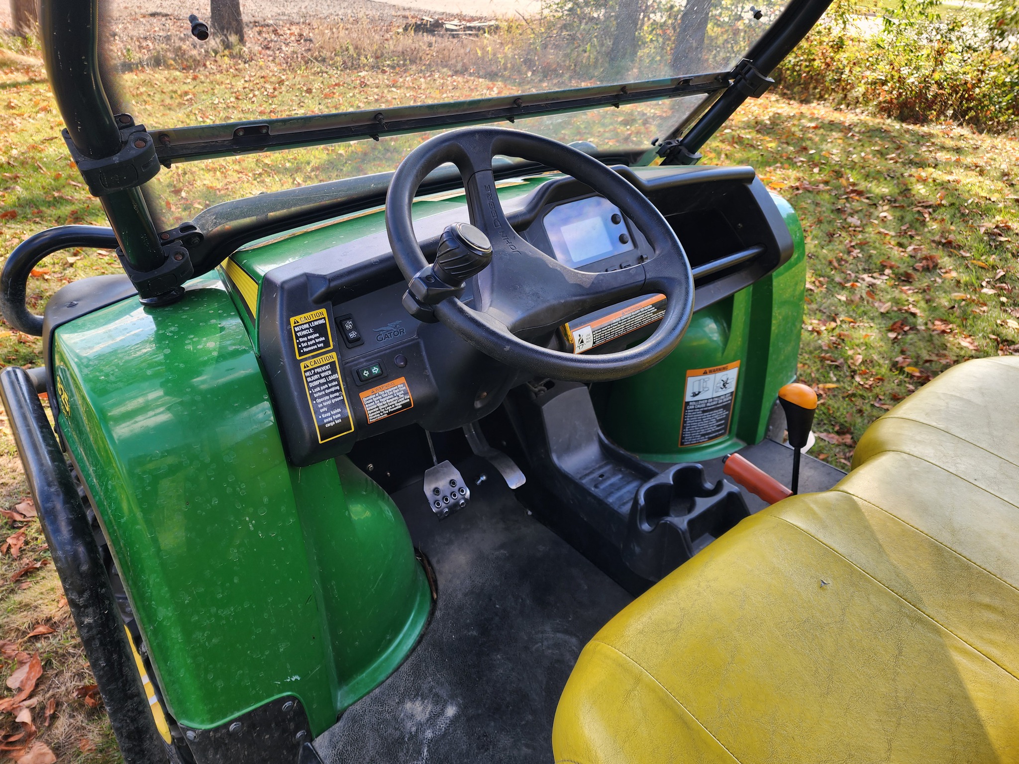 2011 John Deere XUV 825I GREEN Image 10