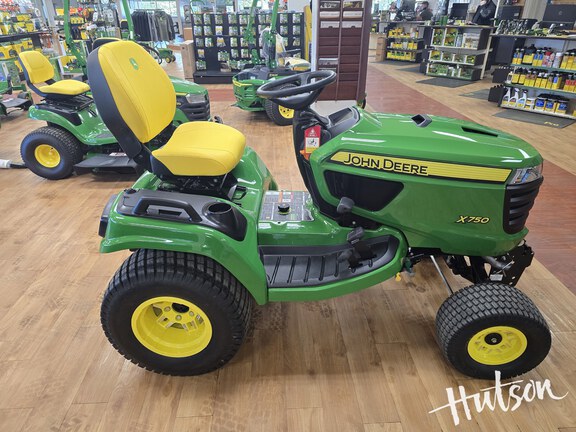 Photo of 2024 John Deere X750