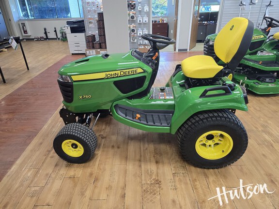 Photo of 2024 John Deere X750