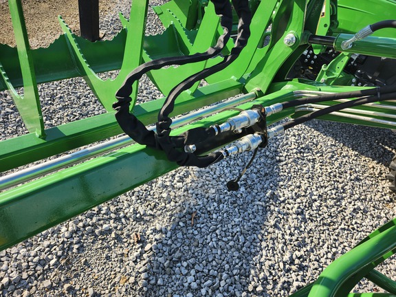 2023 John Deere 1025R