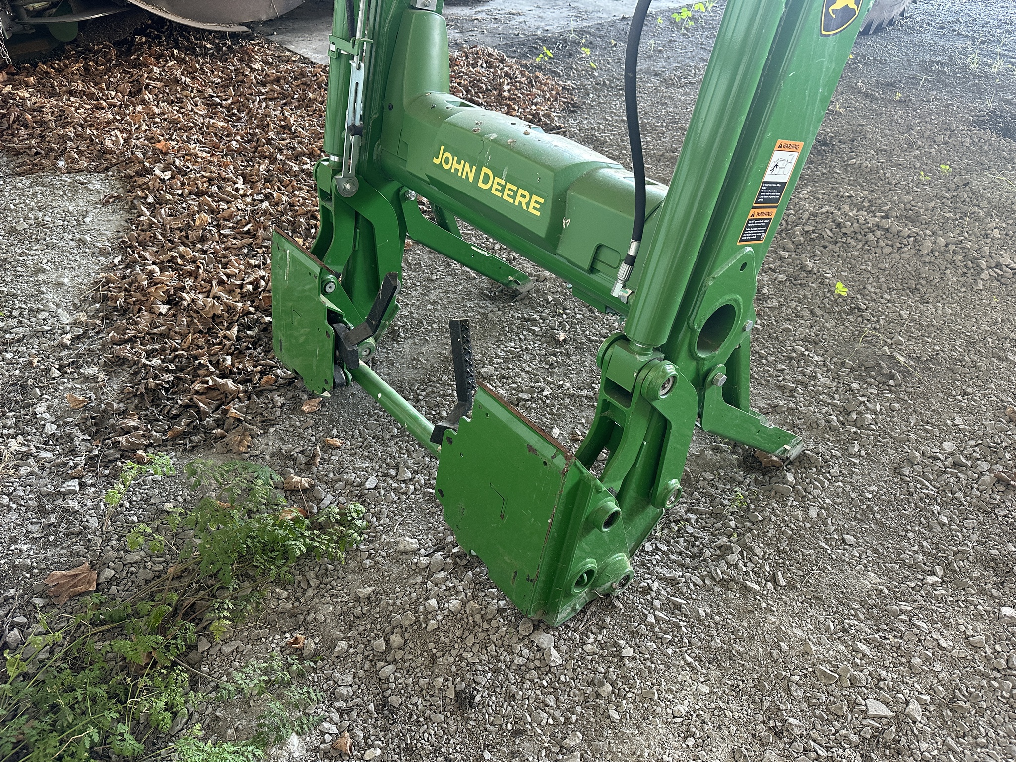 2022 John Deere 5075E Image 6