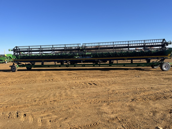 Used 2025 John Deere HDR 50 Combine Platforms at Horizon Ag & Turf in High Prairie, AB - Photo14