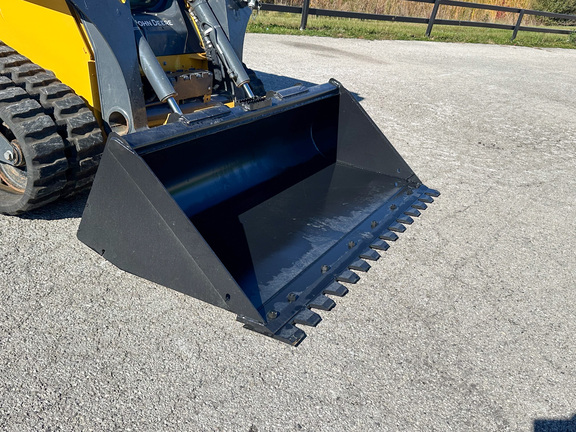 2024 John-Deere 325G