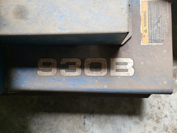 Photo of 1995 New Holland 930B