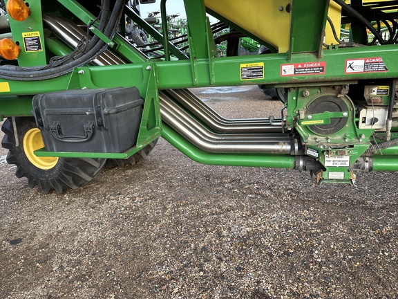 Used 2013 John Deere 1870 Air Drills and Seeders at Horizon Ag & Turf in Lloydminster, AB - Photo19