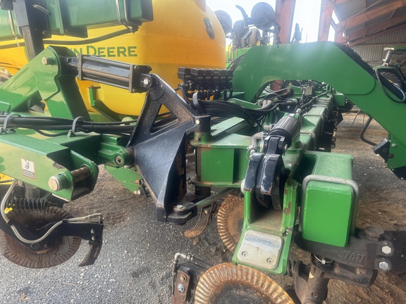 Photo of 2018 John Deere 2510L
