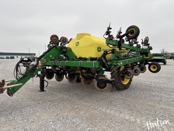 Photo of 2018 John Deere 2510L