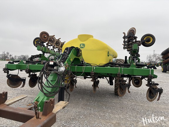 Photo of 2018 John Deere 2510L