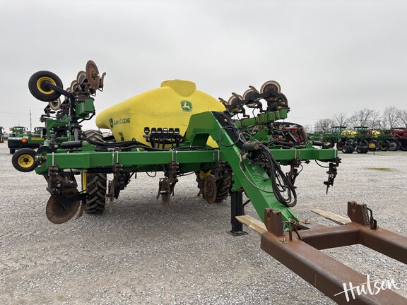 Photo of 2018 John Deere 2510L