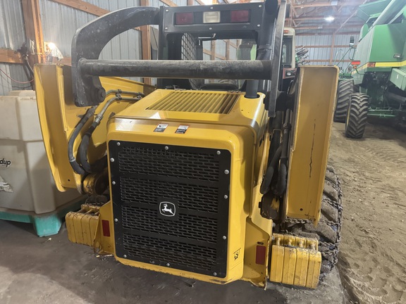 2005 John Deere 325 - Photo2