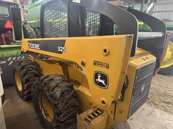 2005 John Deere 325 - Photo12