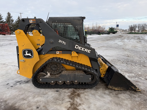 2023 John Deere 317G - Photo2