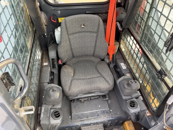 2023 John Deere 317G - Photo19