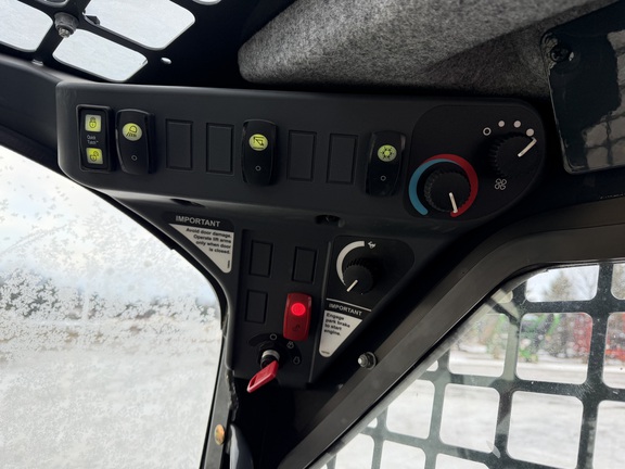 2023 John Deere 317G - Photo21