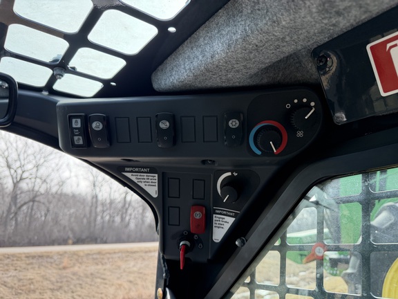 2023 John Deere 317G - Photo21