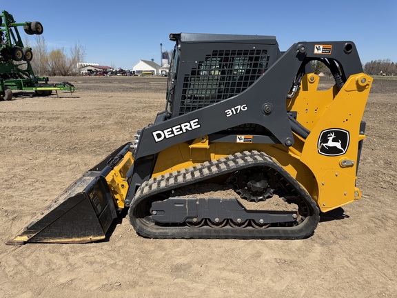 2023 John Deere 317G - Photo6