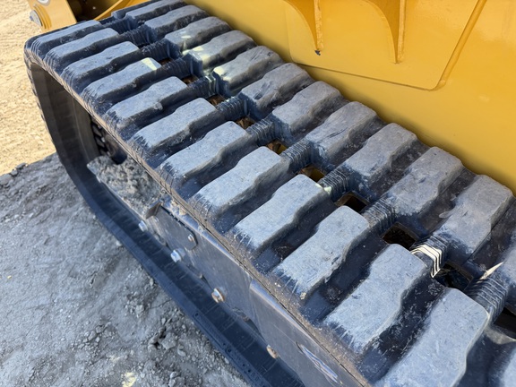2023 John Deere 317G - Photo11