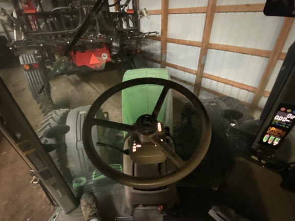 2012 John Deere 8335R - Photo22